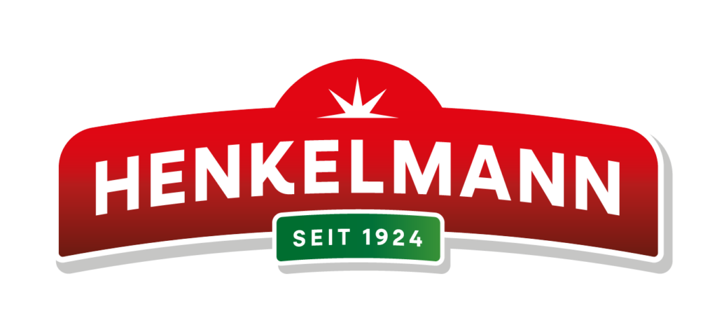Logo mit dem Schriftzug 'HENKELMANN' in weiß auf rotem, gewölbtem Hintergrund und grünem Banner mit dem Text 'SEIT 1924'